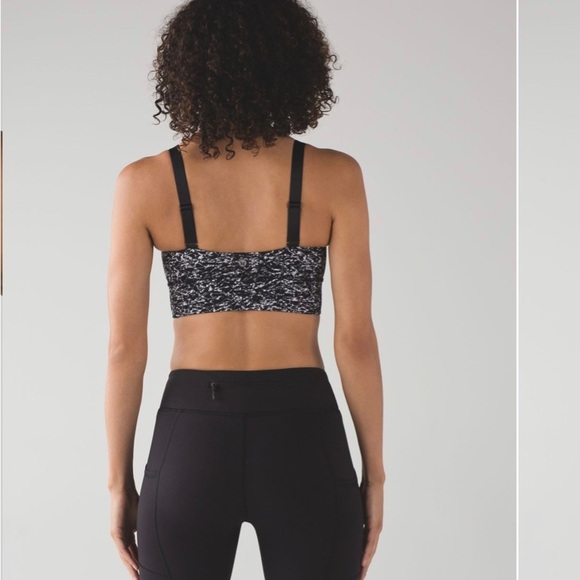 Lululemon Both Ways Bra Iced Wave White Black size 6 - Picture 1 of 8